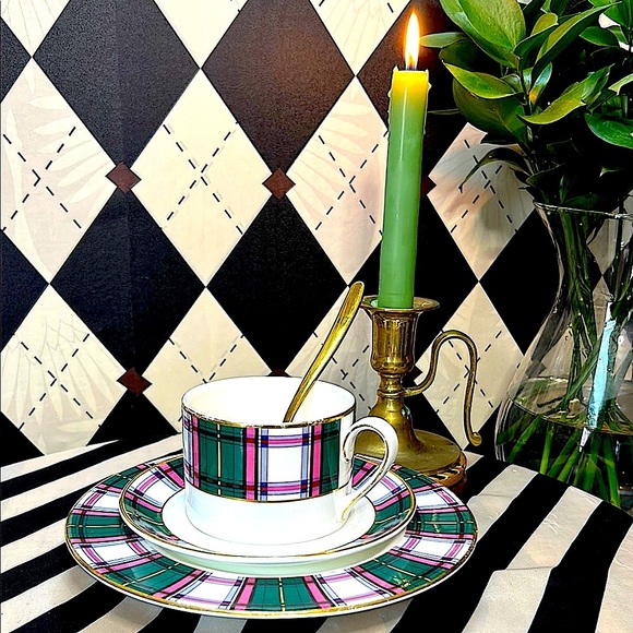 Minton Tartan Royale Trio: Cup, Saucer & Bread Plate – Sophisticated - Picture 13 of 14